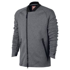 Nike TECH Fleece BNWOT L